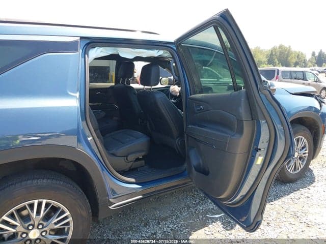 2025 CHEVROLET TRAVERSE FWD LT 8