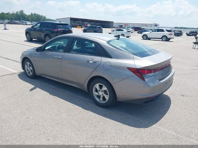 2023 HYUNDAI ELANTRA SE 3