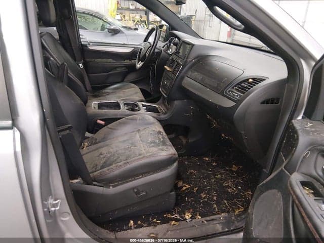 2017 DODGE GRAND CARAVAN GT 6