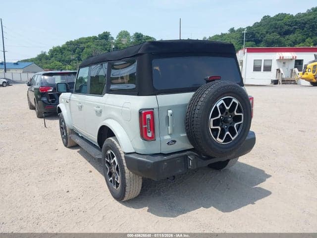 2023 FORD BRONCO OUTER BANKS 3
