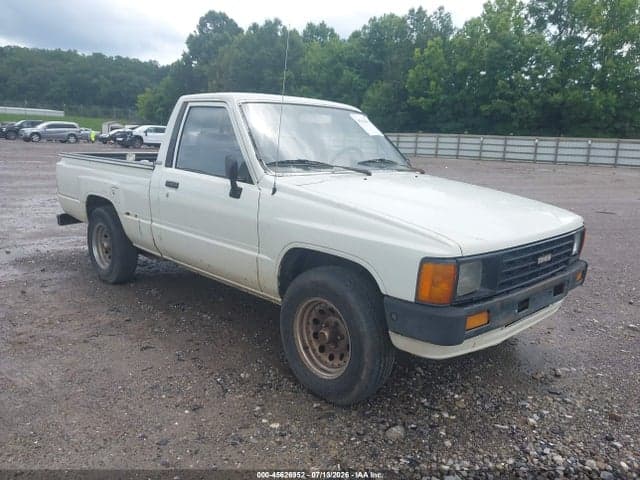 1985 TOYOTA PICKUP 1/2 TON RN50