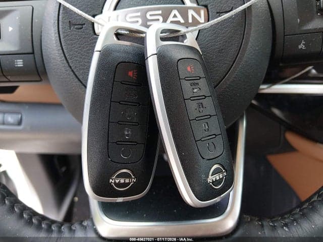 2025 NISSAN PATHFINDER PLATINUM 4WD 11