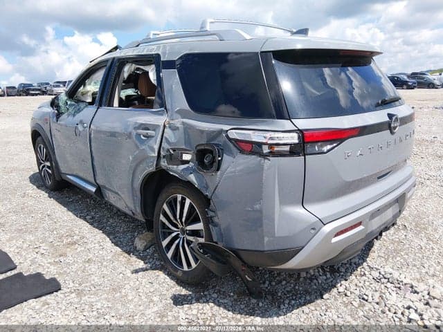 2025 NISSAN PATHFINDER PLATINUM 4WD 3