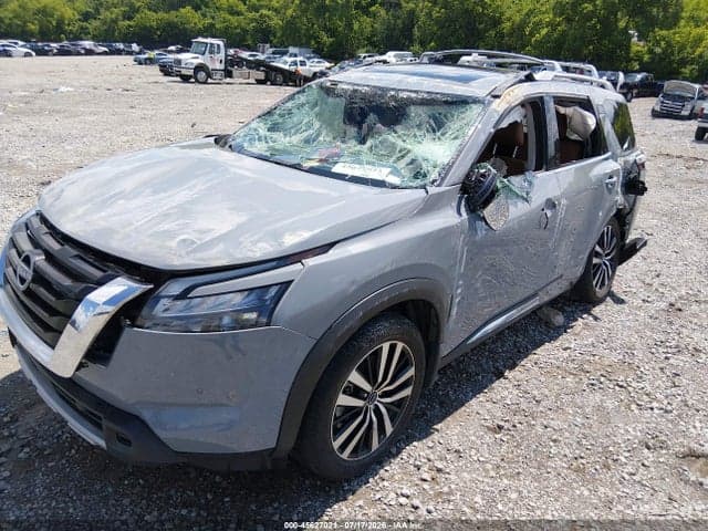 2025 NISSAN PATHFINDER PLATINUM 4WD 6