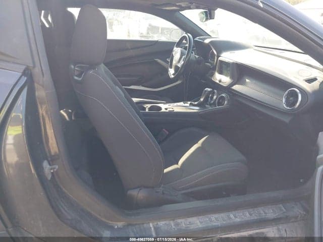 2018 CHEVROLET CAMARO 1LT 5