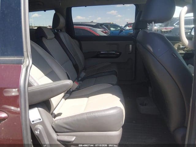 2017 KIA SEDONA EX 8