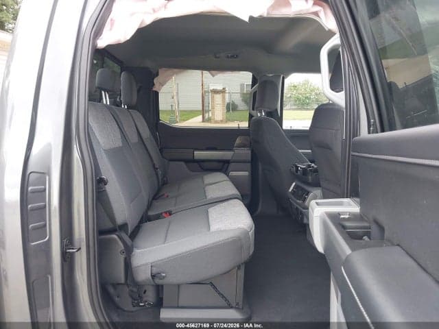 2023 FORD F-150 XLT 8