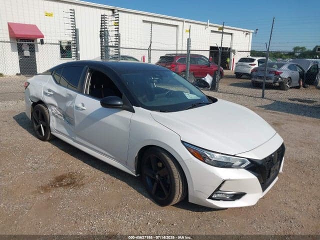 2022 NISSAN SENTRA SR XTRONIC CVT