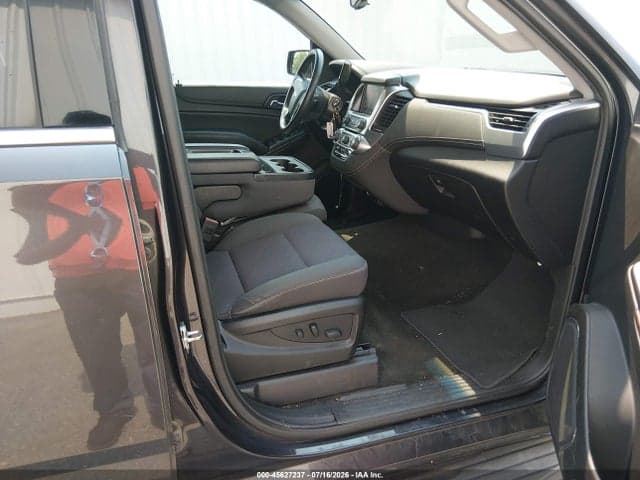 2017 CHEVROLET SUBURBAN LS 5
