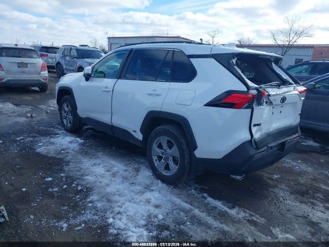 2025 TOYOTA RAV4 HYBRID XLE 3