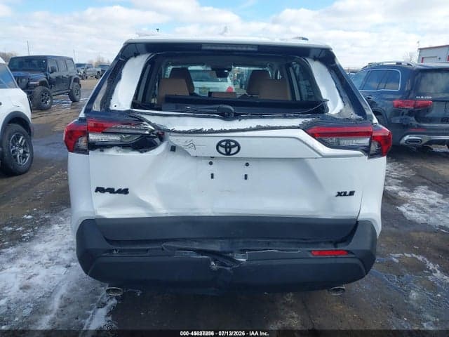 2025 TOYOTA RAV4 HYBRID XLE 6