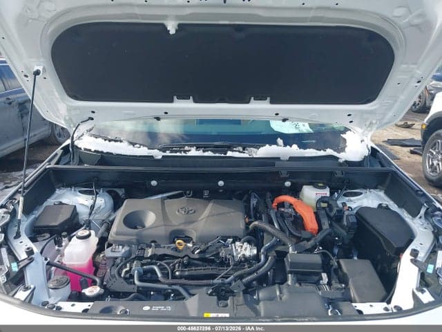 2025 TOYOTA RAV4 HYBRID XLE 10