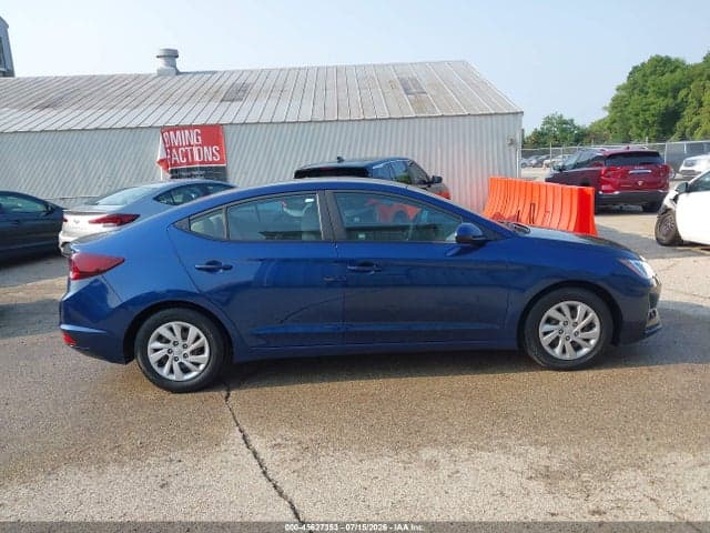 2020 HYUNDAI ELANTRA SE 14
