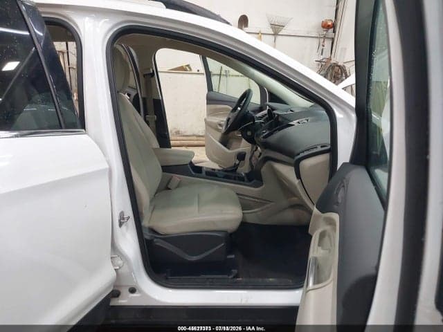 2017 FORD ESCAPE SE 5