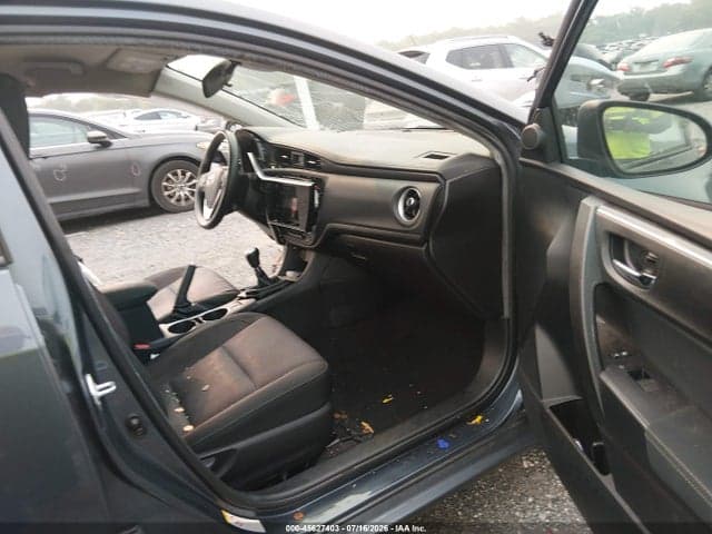 2018 TOYOTA COROLLA LE 5