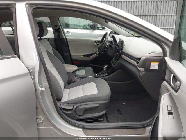 2020 HYUNDAI IONIQ HYBRID SE 5