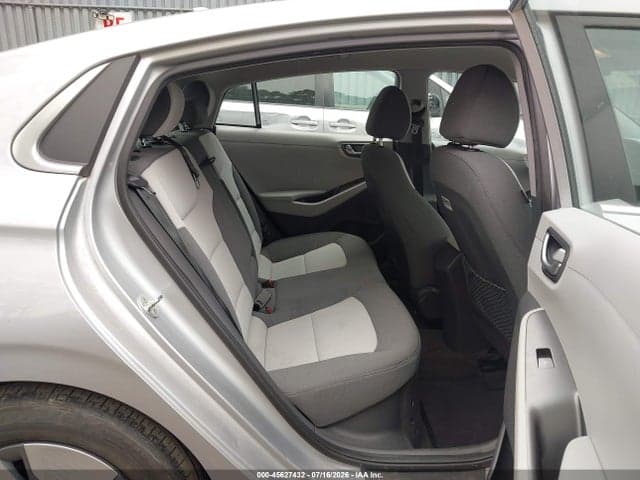 2020 HYUNDAI IONIQ HYBRID SE 8