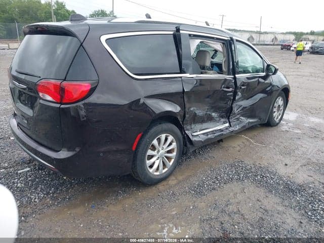 2018 CHRYSLER PACIFICA TOURING L PLUS 4