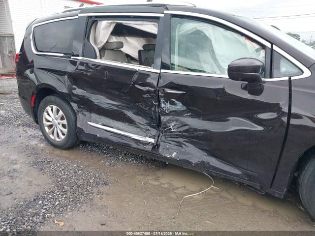 2018 CHRYSLER PACIFICA TOURING L PLUS 6