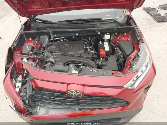 2019 TOYOTA RAV4 XLE 10