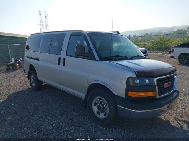 2017 GMC SAVANA 2500 LT - 1