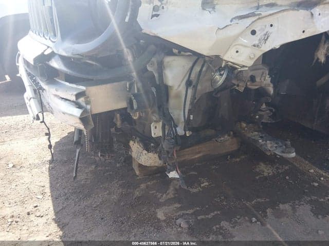 2023 JEEP RENEGADE LATITUDE 4X4 6
