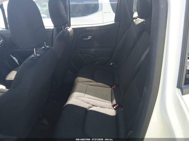 2023 JEEP RENEGADE LATITUDE 4X4 8