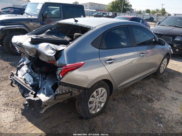 2021 HYUNDAI ACCENT SE 4
