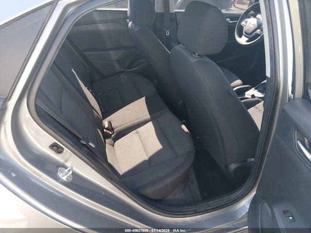 2021 HYUNDAI ACCENT SE 8