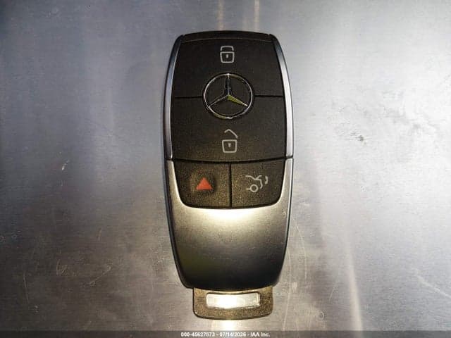 2026 MERCEDES-BENZ GLB 250 11