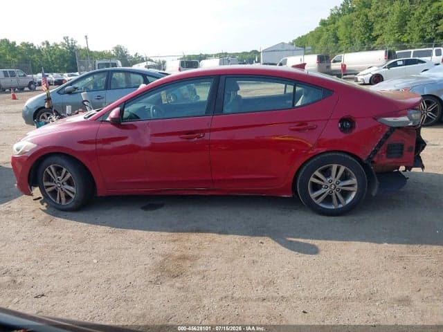 2017 HYUNDAI ELANTRA SE 13