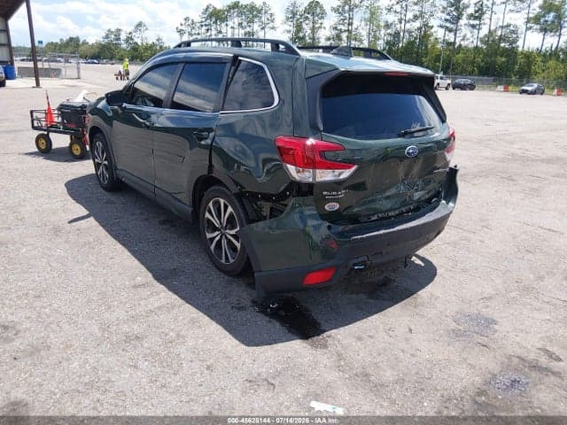 2023 SUBARU FORESTER LIMITED 3