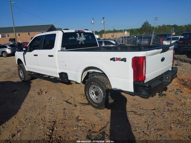 2024 FORD F-250 XL 3