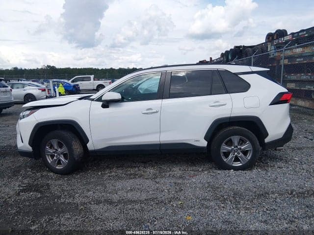 2022 TOYOTA RAV4 HYBRID XLE 15