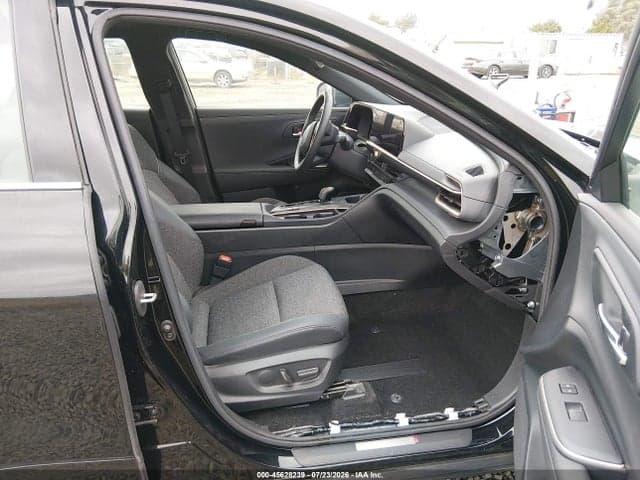 2023 TOYOTA CROWN XLE 5