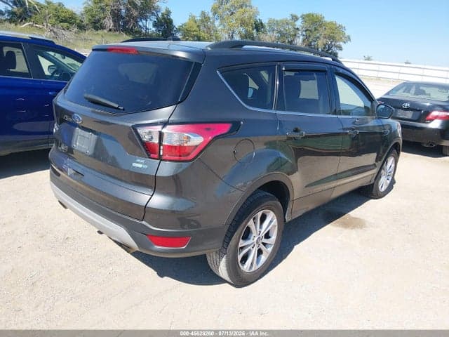 2018 FORD ESCAPE SE 4