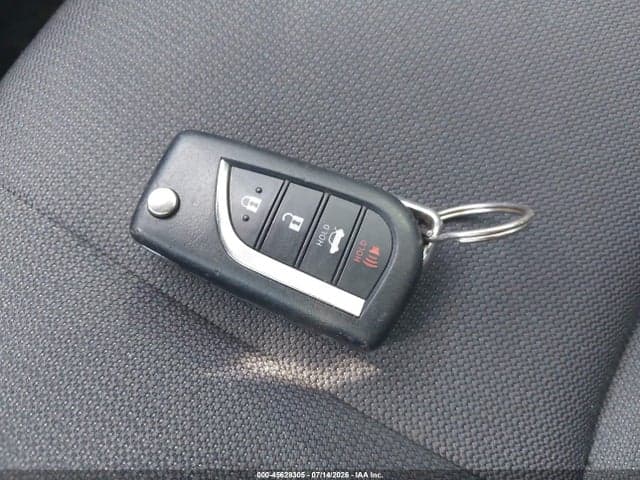 2025 TOYOTA COROLLA LE 11