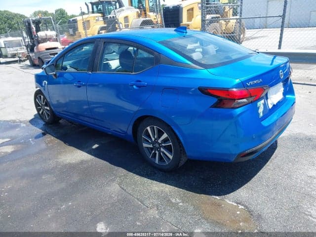 2021 NISSAN VERSA SV XTRONIC CVT 3