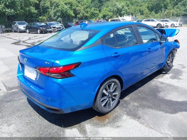 2021 NISSAN VERSA SV XTRONIC CVT 4