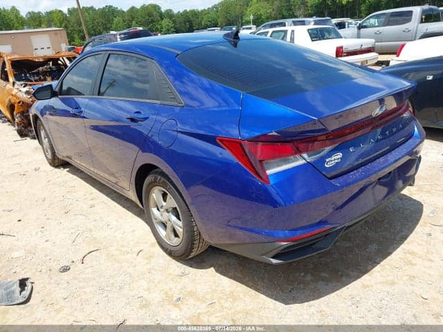 2023 HYUNDAI ELANTRA SE 3