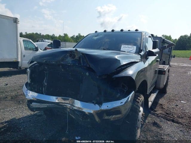 2017 RAM 3500 CHASSIS TRADESMAN/SLT 11