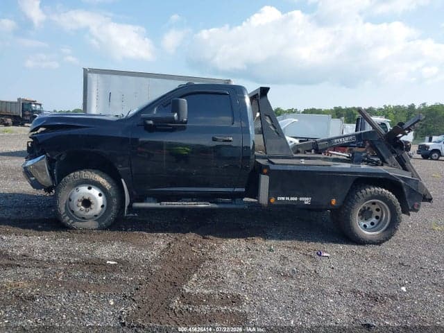 2017 RAM 3500 CHASSIS TRADESMAN/SLT 15