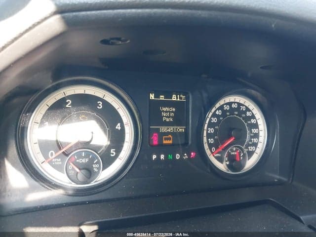 2017 RAM 3500 CHASSIS TRADESMAN/SLT 5