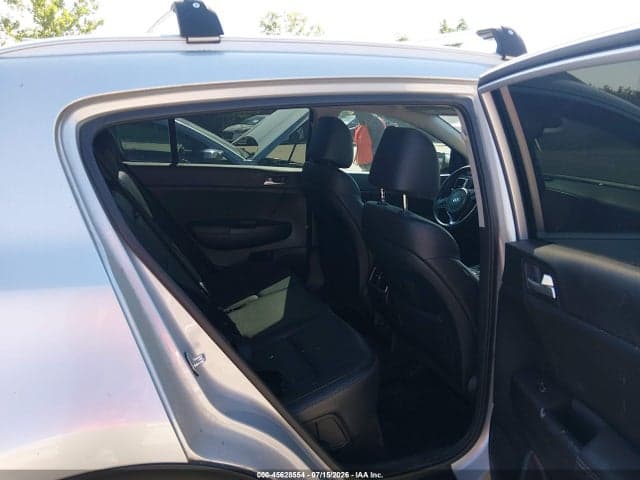 2017 KIA SPORTAGE EX 8