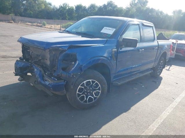 2023 FORD F-150 XLT 2