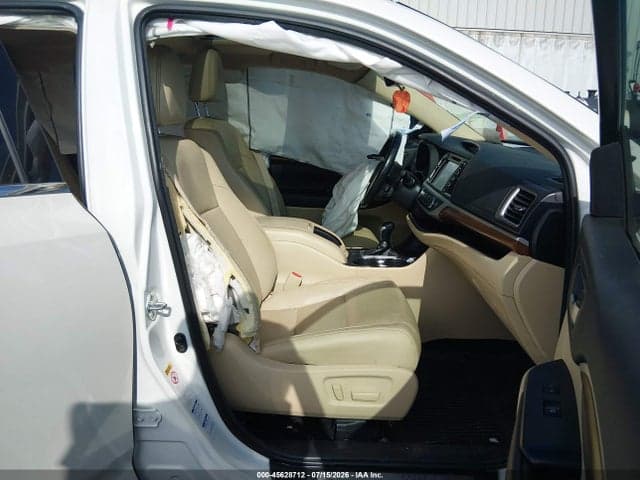 2017 TOYOTA HIGHLANDER LIMITED 5