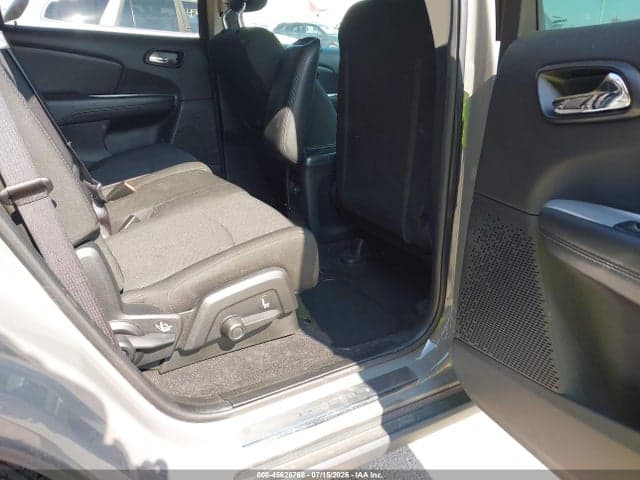 2019 DODGE JOURNEY SE 8