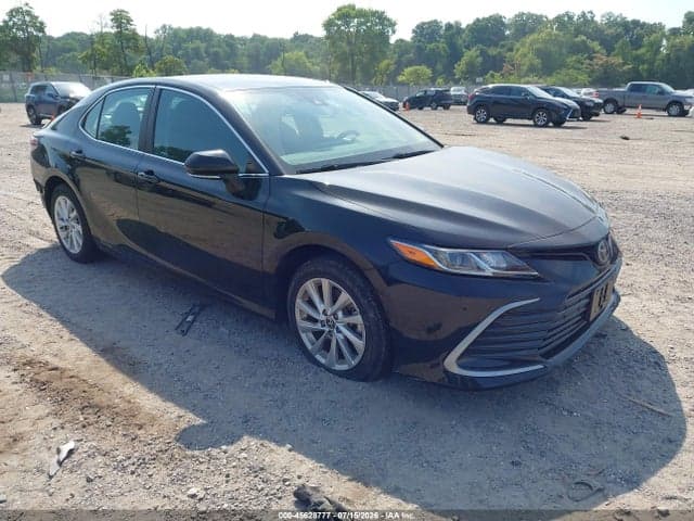 2021 TOYOTA CAMRY LE AWD - 1