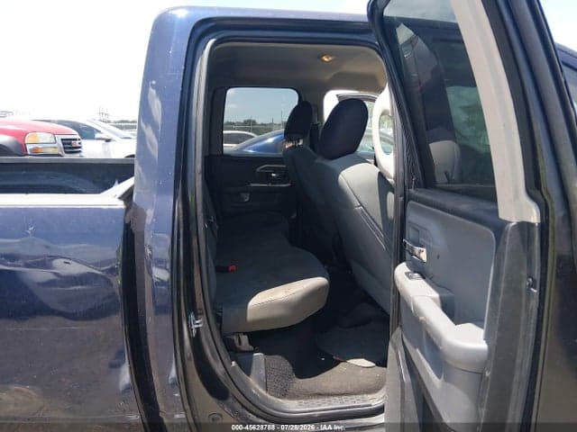 2018 RAM 1500 SLT 4X2 6'4 BOX 8