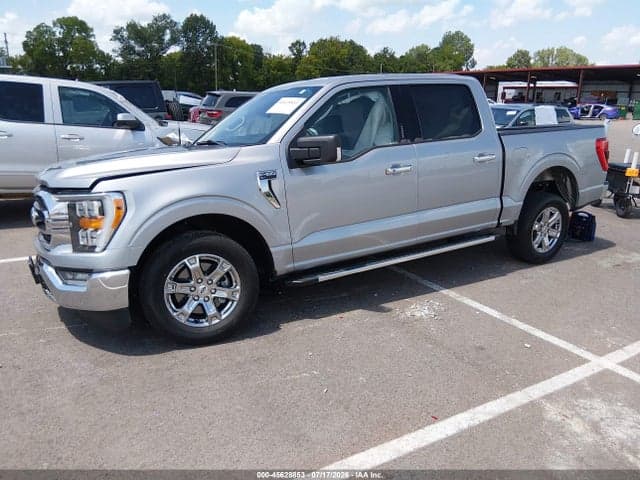 2023 FORD F-150 XLT 2